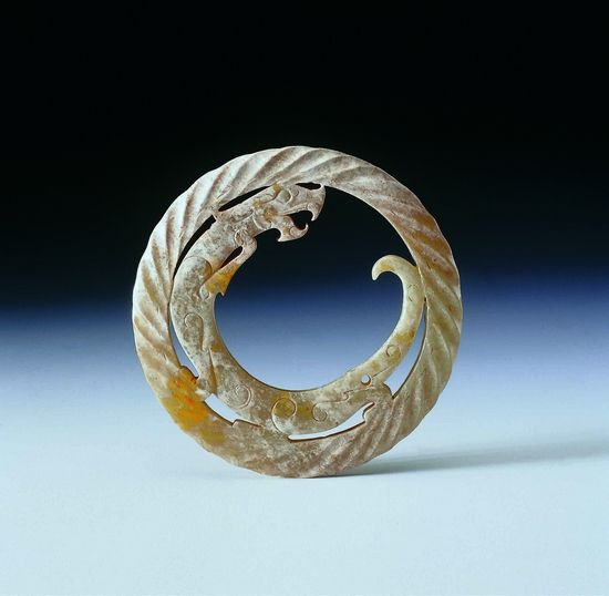 龙纹环（西汉早期）