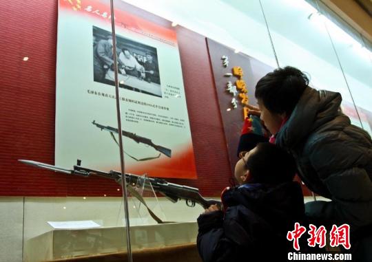 99件“中国伟人名枪”亮相长春见证革命历程（图）
