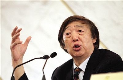 从1983年起，冯骥才已经担任了30年全国政协委员。薛珺摄
