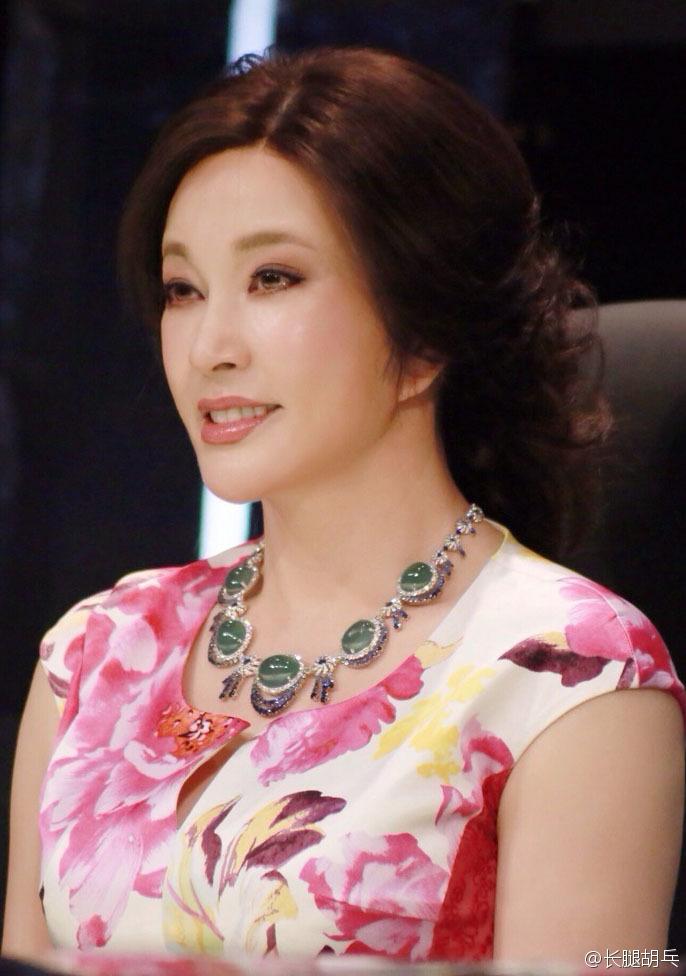 盘点刘晓庆价值连城的奢华翡翠