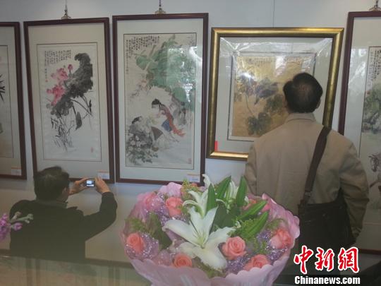 86岁海派画家韩敏首次举办个展：笔墨要求新求变