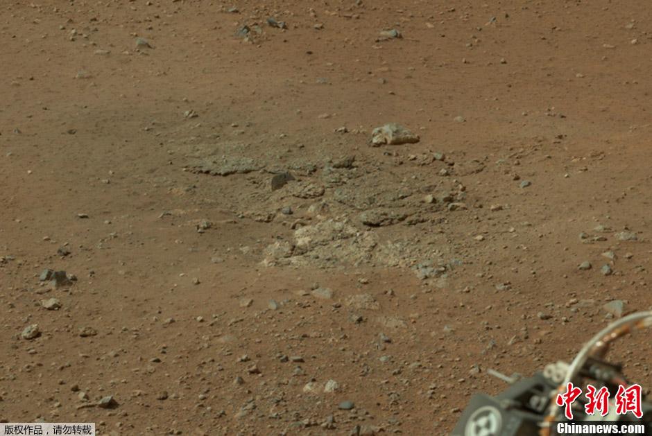 “好奇”号传回新照片展示火星地表细节