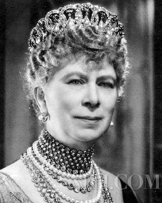 为什么女王的画像都戴珍珠？ 19世纪的珍珠比钻石还贵