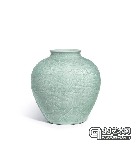 《粉青釉浮雕“苍龙教子”图罐》　　清乾隆年间 尺寸：34.4cm　　成交价：94,200,000HKD；74,512,200RMB　　香港苏富比2014秋拍(2014-10-08)