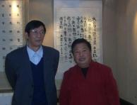 张克鹏与河南省文联副主席、河南省作协主席、著名作家李佩甫在展厅合影。