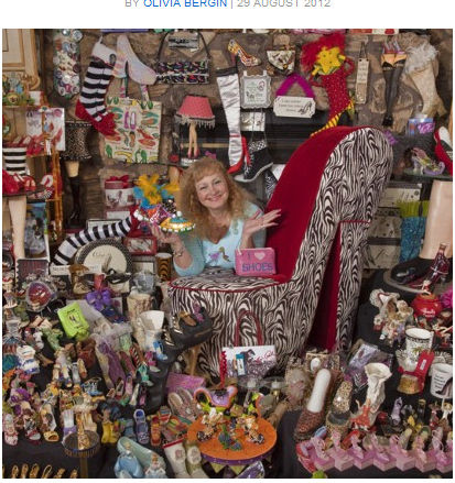 美国女子达琳·弗林和她的高跟鞋收藏品网页截图