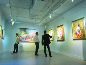 拍卖市场信任危机导致投资资金回流艺术品一级市场——画廊