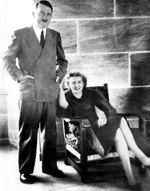 希特勒和爱娃·布劳恩资料图片