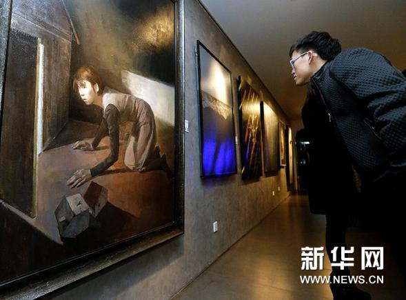 （晚报）（1）全国著名美术院校青年艺术家作品展在上海举行