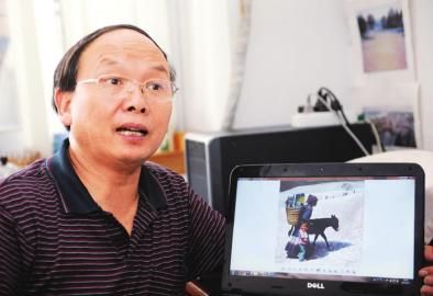 成都美术家协会副主席陈登木也有作品被借走不还。
