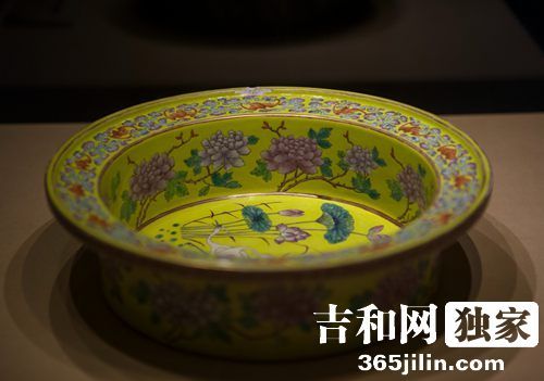 《另类奢华——故宫藏慈禧瓷器展》展品