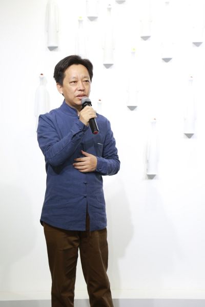 中国艺术研究院艺术人类学研究所所长、《ci》杂志学术顾问方李莉女士致词