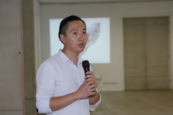 参展艺术家石磊