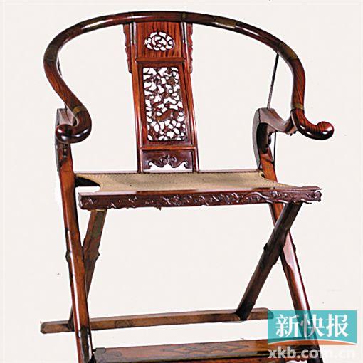 明黄花梨木圆后背交椅(上海博物馆藏)
