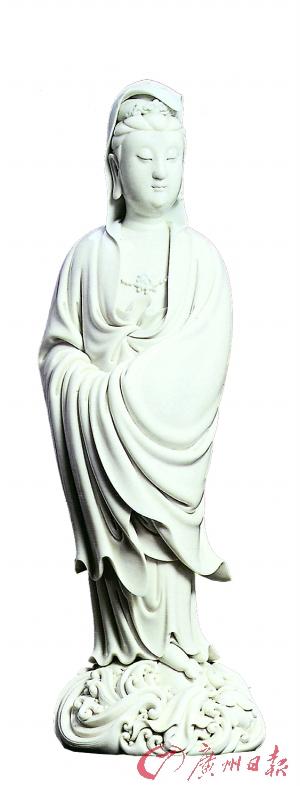 　17世纪“何朝宗印”印章观音立像， 高51.5厘米。 　　伦敦佳士得2005年拍卖13.12万英镑。