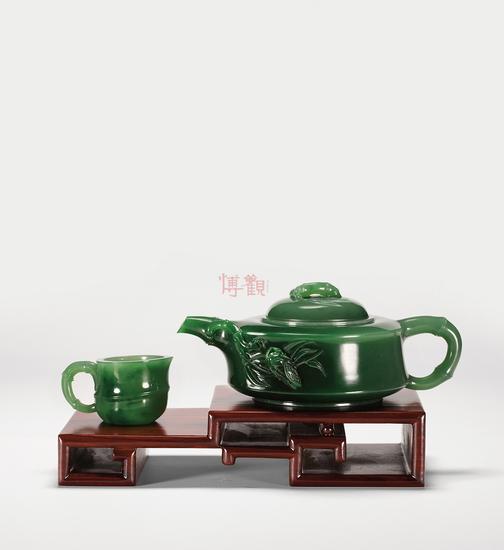 13548张春风 碧玉祝福茶具一套