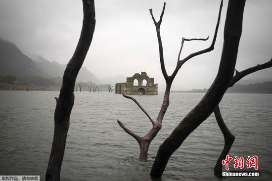 墨西哥干旱致400年教堂遗迹重出江湖