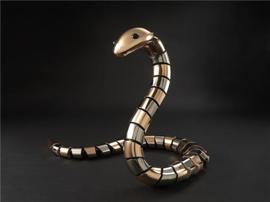 “蛇舞”