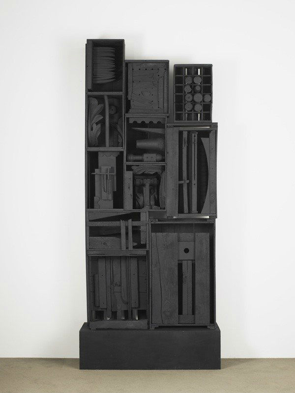 图片：©Estate of Louise Nevelson/Artists Rights Society (ARS), New York. Courtesy of Pace Gallery. 