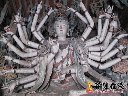 双林寺“千手观音”雕塑