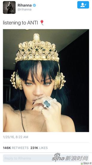 Rihanna发Twitter自拍