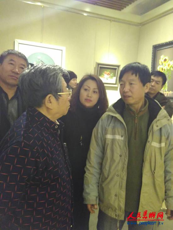 于志学老师参观画展  QQ图片20160201153851.jpg