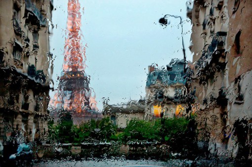 摄影师 Christophe Jacrot拍摄的雨中巴黎城市摄影