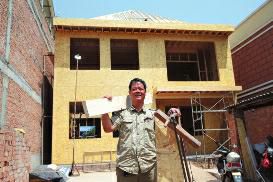 中国人曾把大规模建房称作“大兴土木”，因为木建筑曾长期作为中国建筑的代名词。但随着时代发展，木材料逐渐被砖石、混凝土取代，木建筑凤毛麟角。