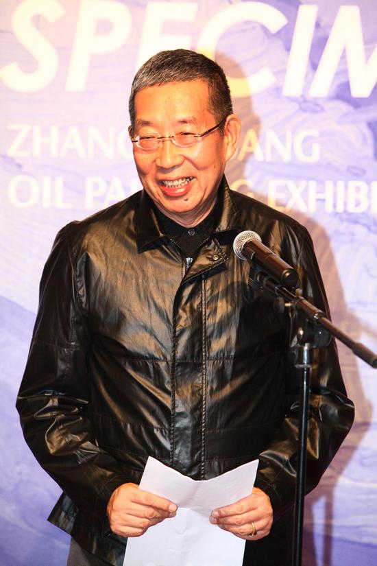 中国画学会副会长，深圳市文联名誉主席，董小明先生