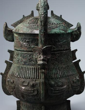典亚艺博的参展作品——一件商代晚期的青铜器