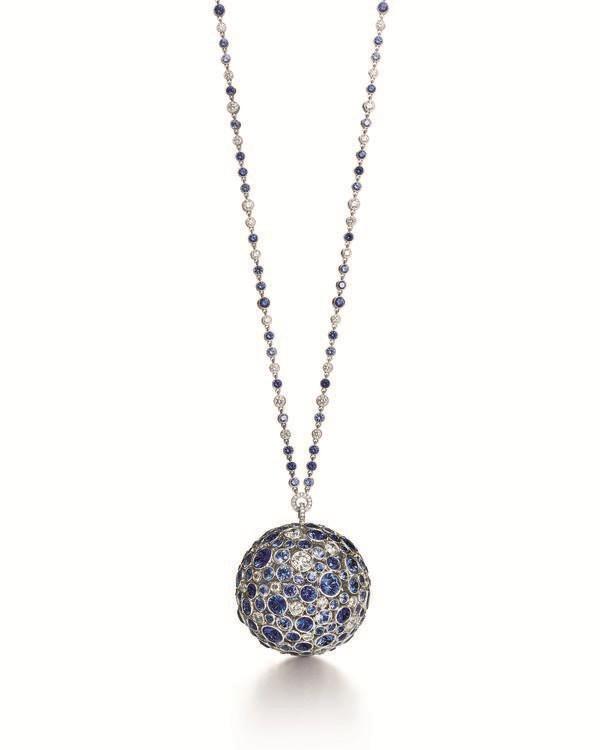 铂金镶嵌圆形蓝宝石和钻石吊坠来自2016 Tiffany Masterpieces传世之作高级珠宝系列
