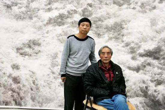 附图2、作者宋雨桂（右）与王宏