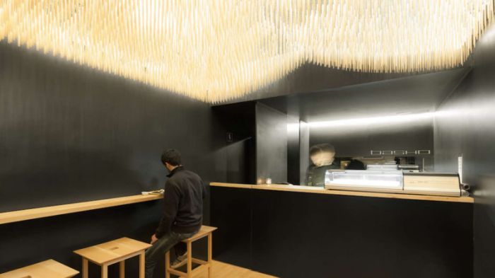 basho-sushi-bar-in-portugal-features-flying-chopsticks-on-ceiling-1-800x450