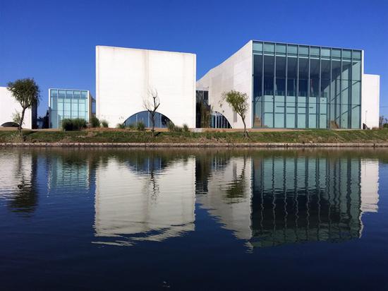 中央美术学院中法艺术与设计管理学院·上海校区外景色