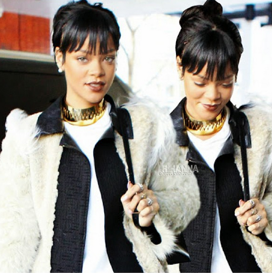 Rihanna用这件金色锯齿短项链搭配毛毛外套，这样的特别版Choker还真是撞不起来。