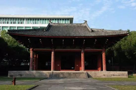 ▲1982年2月23日，福州华林寺大殿被国务院公布为第二批全国重点文物保护单位。