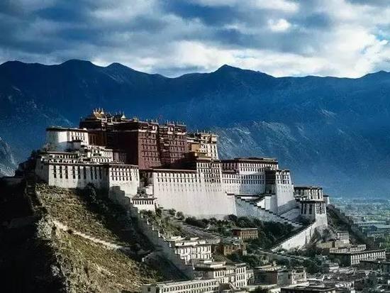 ▲西藏拉萨布达拉宫，不可移动文物，第一批国保