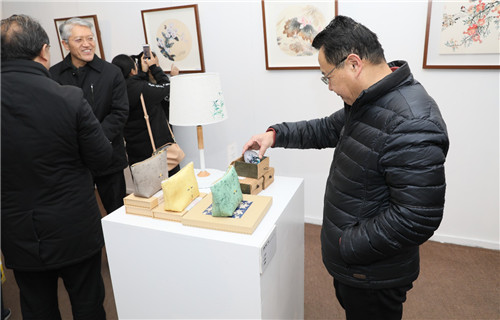 印象唯物·冯倩中国画作品暨文创艺术邀请展于晋开幕