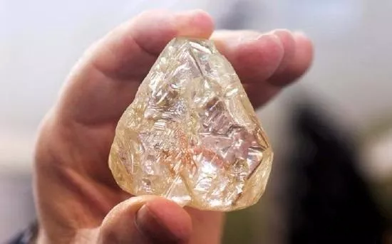 709克拉“和平钻石”以650万美元拍卖