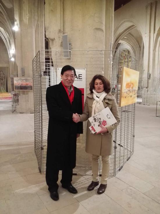 法国桑利斯市长与中国艺术名家季学恒合影