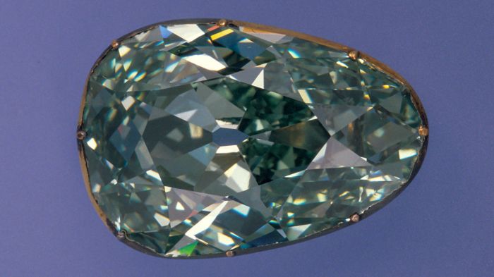 famous-dresden-green-diamond