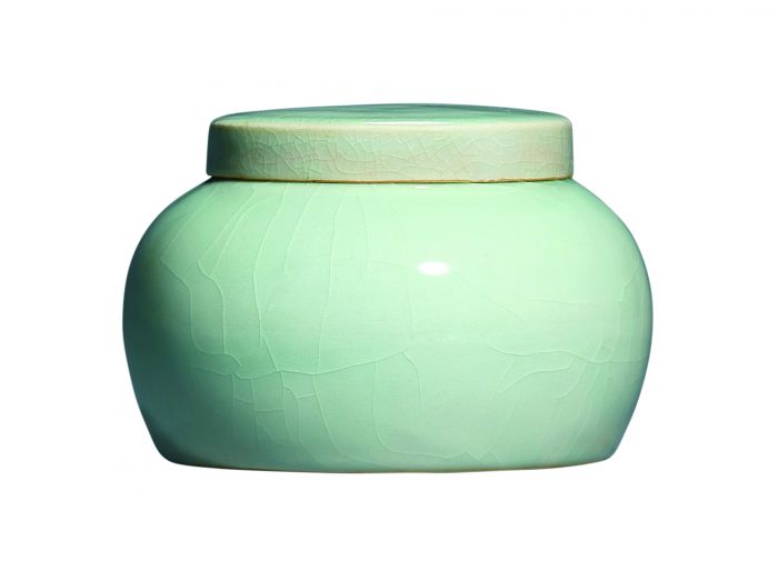 明永乐 翠青釉盖罐，直径12厘米，估价150-200万美元