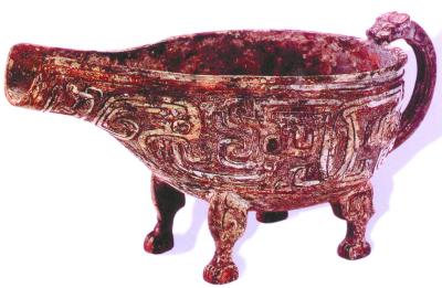 现收藏于美国旧金山亚洲艺术博物馆的中国春秋早期青铜“交龙纹匜”