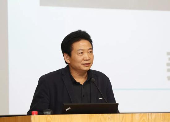 美术馆论坛中方主席、中央美术学院美术馆馆长张子康发言