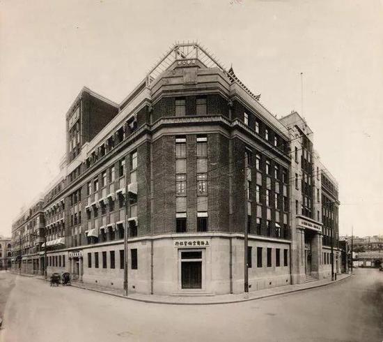 1932年3月30日，坐落于宁波路和江西路口的上海商业储蓄银行（资料图）