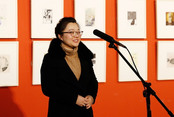 赵媞女士代表参展的青年艺术家发表感言.JPG