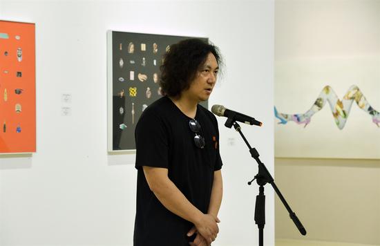 联合策展人唐新宇致辞