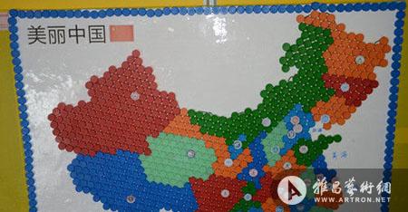 (图)武汉大学生用1500个瓶盖拼出中国地图